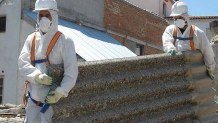 La Columna de Carlos Arcaya: «Sí o sí, es imprescindible retirar el amianto de los colegios Azorín, Emilio Varela y Tossal»