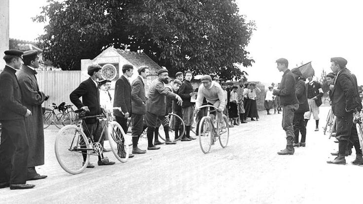 'Detrás del pelotón': Disparos en el Tour