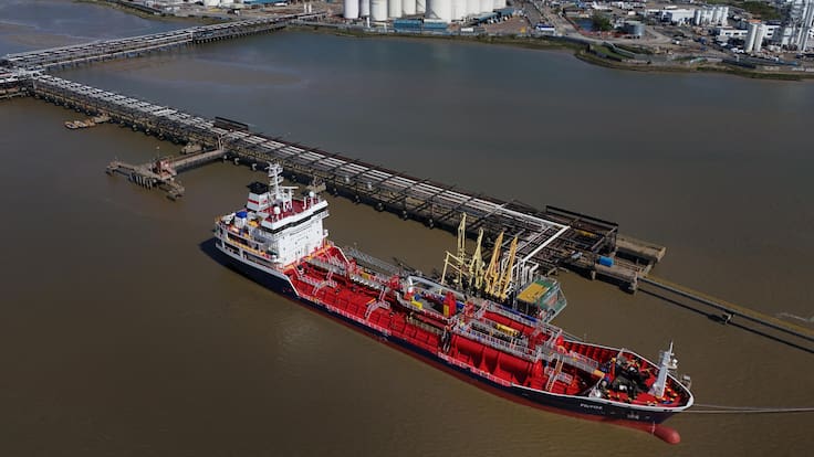 ¿Cómo llega la gasolina hasta el surtidor? Nos lo explica Xira Valdés