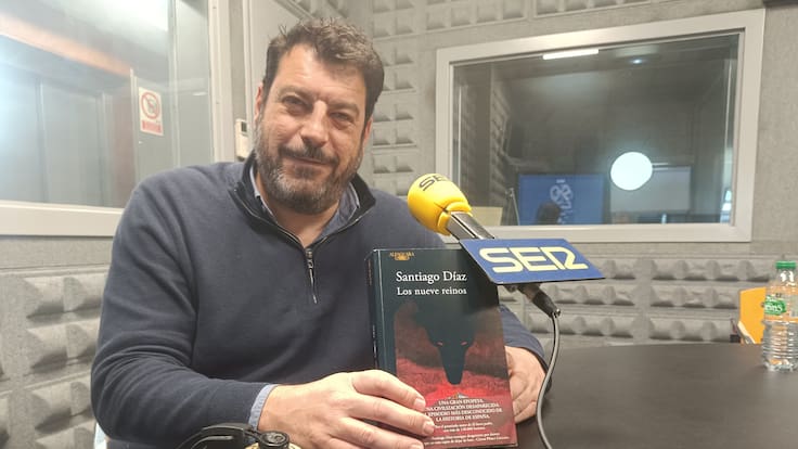 Entrevista al escrito Santiago Díaz en Hoy por Hoy Vigo