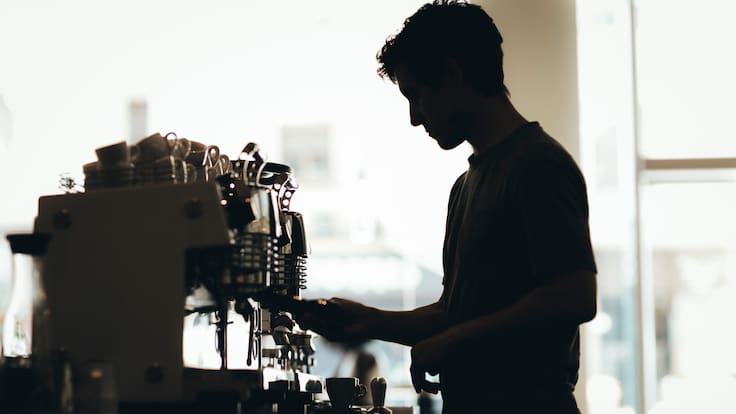 Yolanda Díaz, secretaria de UGT en l'Alacantí y José María Ruiz Olmos, secretario de Empelo de CCOO, valoran los datos de la EPA de 1er trimestre de 2026