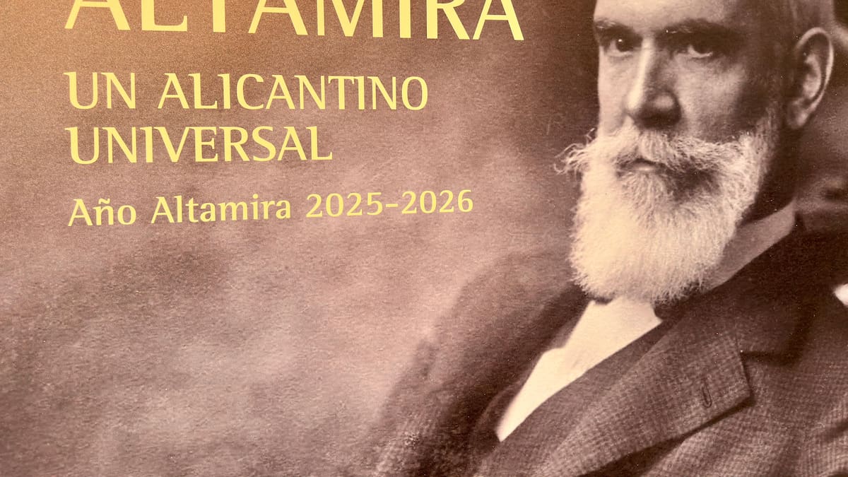 Entrevista a Juanjo Berenguer, alcalde de El Campello, sobre la inauguración de la exposición 'Rafael Altamira: un alicantino universal'