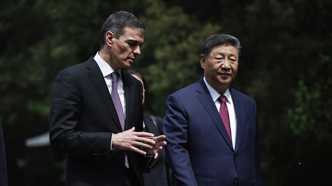 España refuerza su relación económica con China, pero el desequilibrio comercial crece