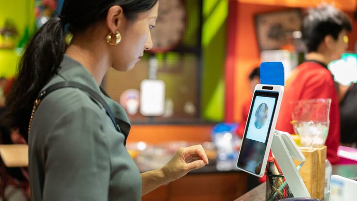 Fabián Torres, director de desarrollo de negocio de SICPA SPAIN, en Hoy por Hoy Alicante