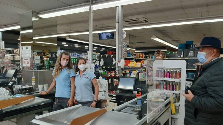 Después de dos años la mascarilla ya no es obligatoria en interiores