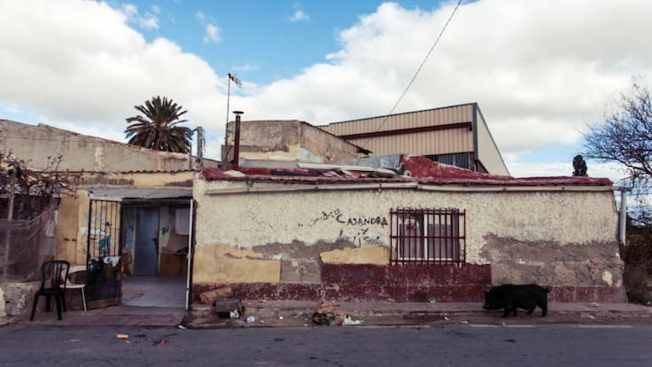 Daniel Millor, Arquitectura Sin Fronteras de Alicante, lamenta que vuelvan las chabolas al Barrio del Cementerio