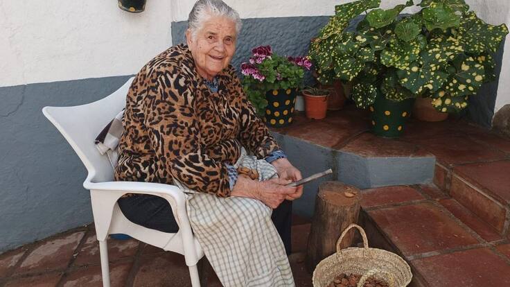 "Casi la mitad del puebllo es ya extranjero" Emiliani Jiménez, tte alcalde Comares