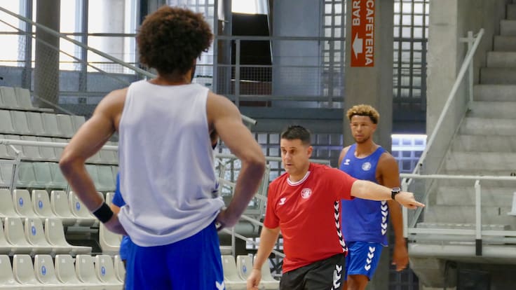 Entrevista a Antonio Pérez Caínzos, entrenador del HLA Alicante, en SER Deportivos