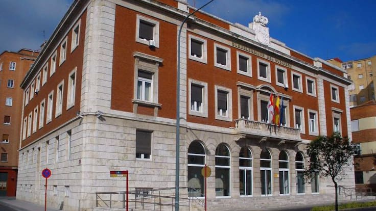 Eduardo Santiago: "No es necesario acudir el mismo día 16, hay plazo suficiente y siempre hay que hacerlo con cita previa"