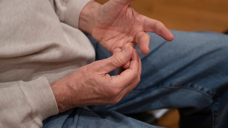 Entrevista a Mar Quesada y Ana Palazuelos, de la Asociación Parkinson Alicante, en Hoy por Hoy Alicante