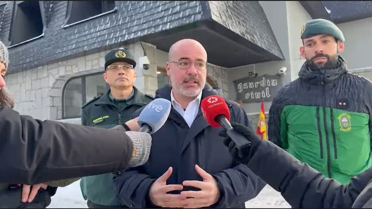 Ante los numerosos rescates en montaña, el delegado del Gobierno en Madrid, Francisco Martín, pide responsabilidad: “Navacerrada no es El Retiro”