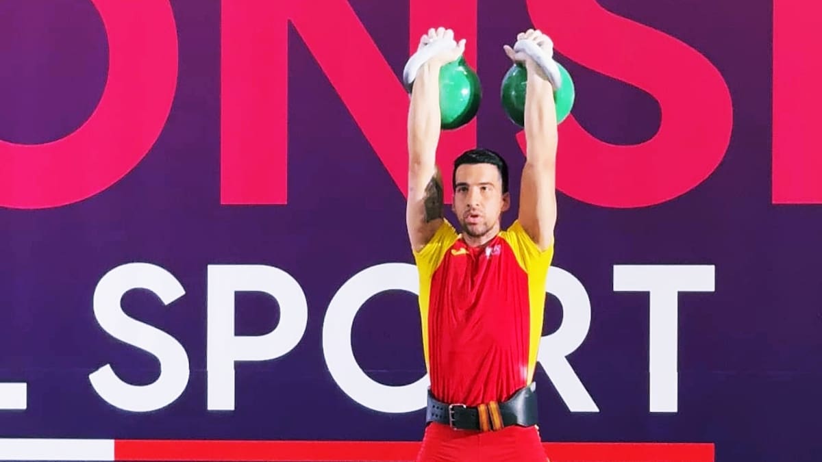 Forajidos del Kettlebell. Hablamos con Carlos Gosálbez y José Venancio Ramos. Alicante albergara este año el Campeonato de España de Kettlebell