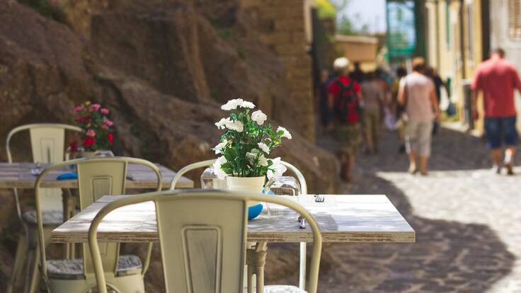 La Columna de Carlos Arcaya: «La economía de la provincia de Alicante sigue siendo estacional»