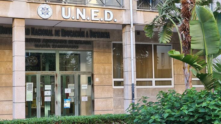 "Somos garantia de calidad educativa" Luis Grau, dtor UNED Málaga