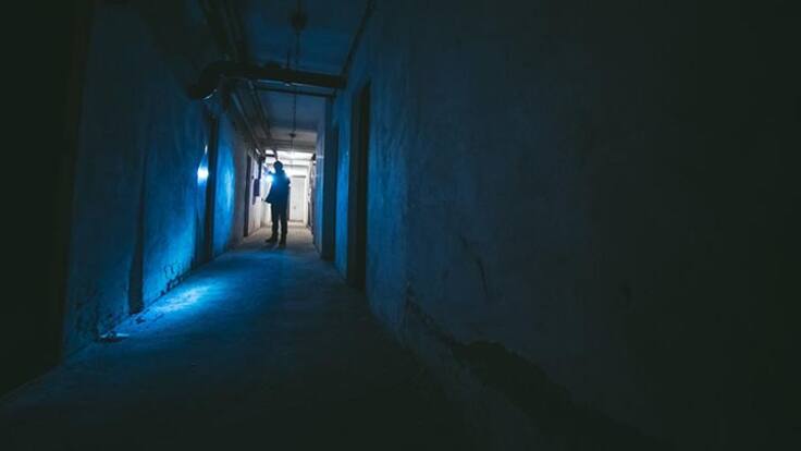 Espacio de misterios con Álvaro Martín, sobre un edificio encantado en París