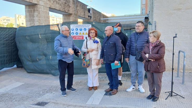 IU denuncia la paralización de las obras del centro de Salud de San Diego