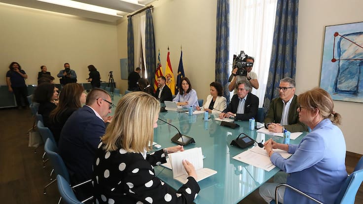 Raúl Ruiz, diputado socialista en la Diputación de Alicante, sobre el aplazamiento de la comisión del bono comercio donde debe comparecer Carlos Baño