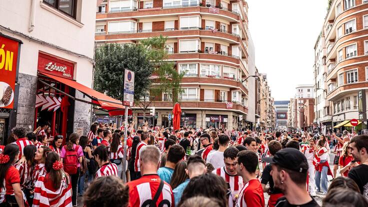 "No debemos enviar un mensaje de alarma": Medidas en comercios y colegios ante la llegada de aficionados