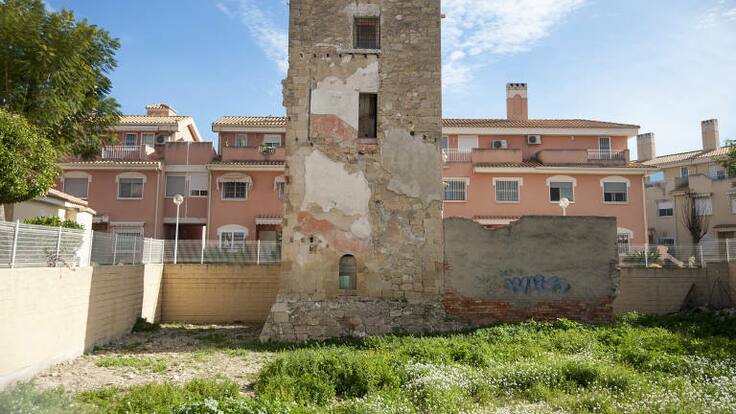 La Columna de Carlos Arcaya: «Torre Placia: condenada a vivir asediada permanentemente»