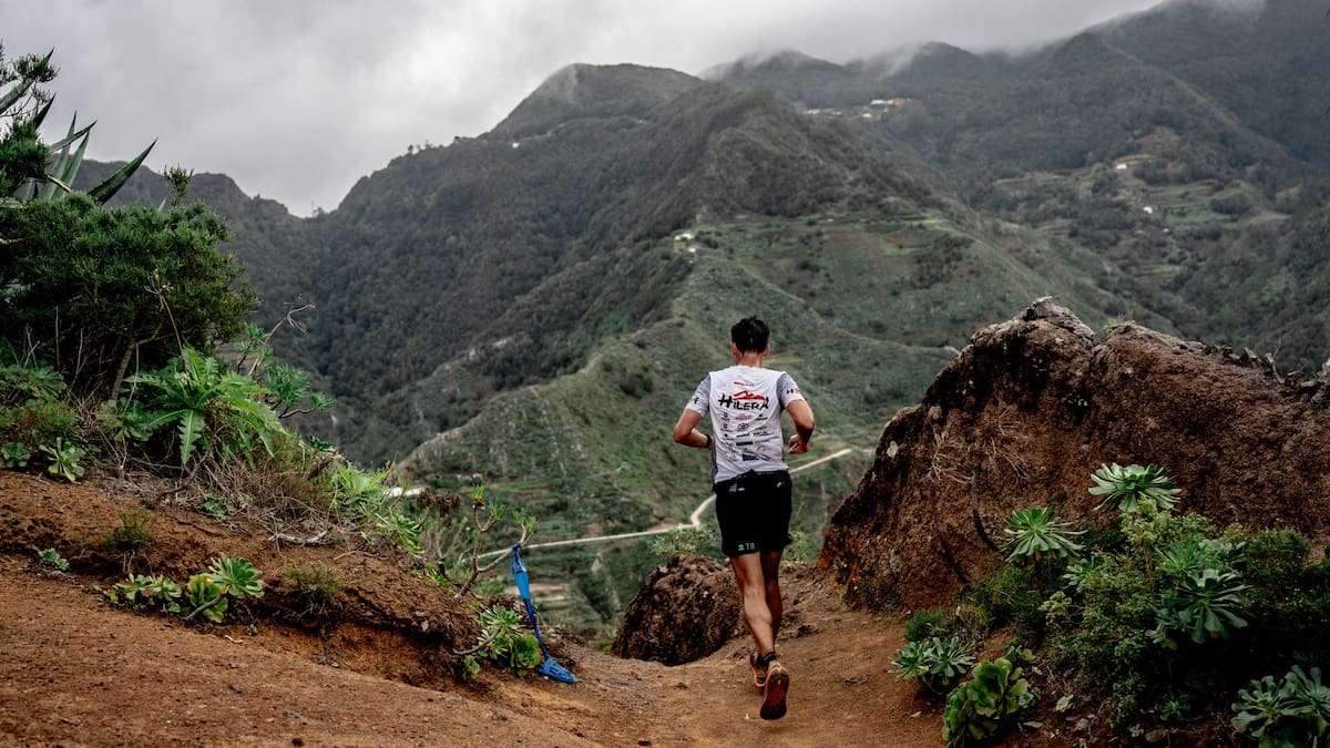 Estrellas del trail running que triunfan también en carreras de asfalto: los secretos del atleta total