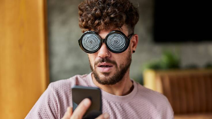 "Instagram odia los pezones pero le encantan los tangas"