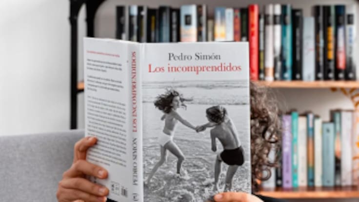 Entrevista al escritor Pedro Simón