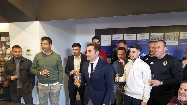 Rueda de prensa de Rubén Torrecilla, entrenador del Hércules, en la previa del partido ante el Badalona Futur