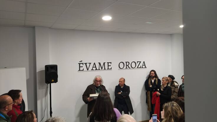 El presidente de la Asociación Évame Oroza avanza los presidentes del jurado de los Premios de Poesía Carlos Oroza