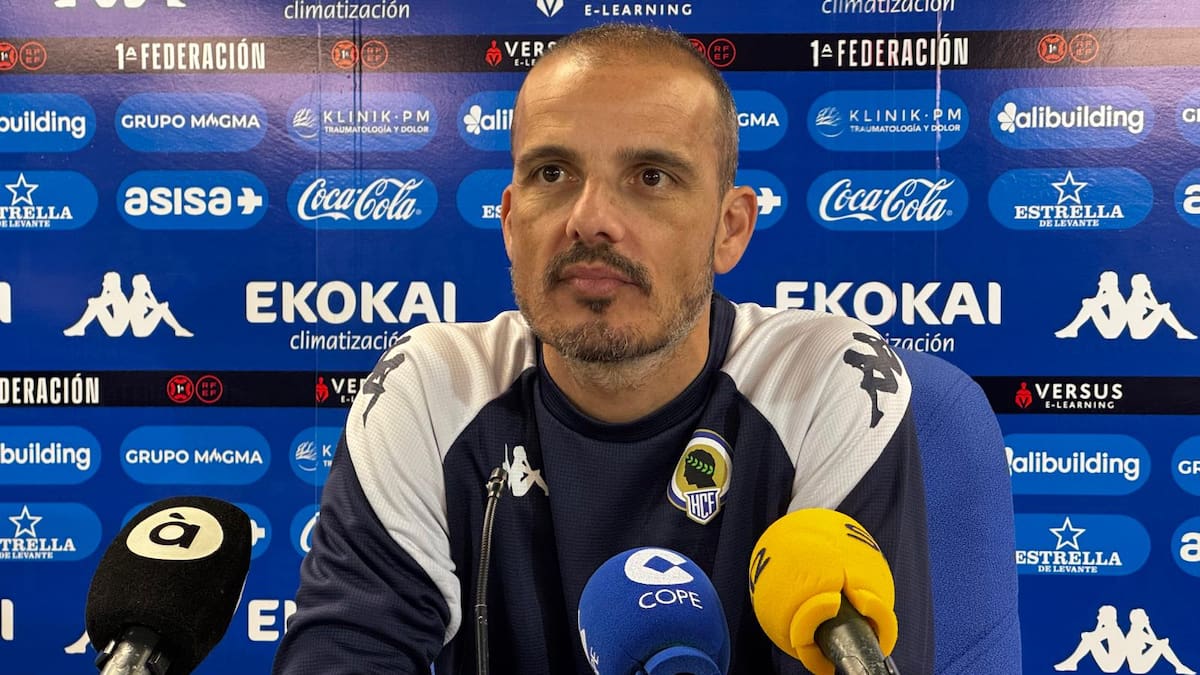 Rueda de prensa de Beto Company, entrenador del Hércules, en la previa del partido ante el Real Murcia