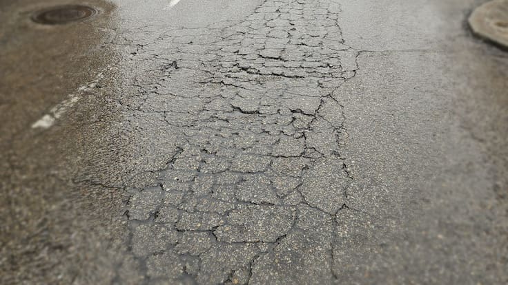 Juan Jesús Valle, portavoz PSOE Algete, denuncia que esta legislatura no se ha hecho ninguna operación asfalto en el municipio