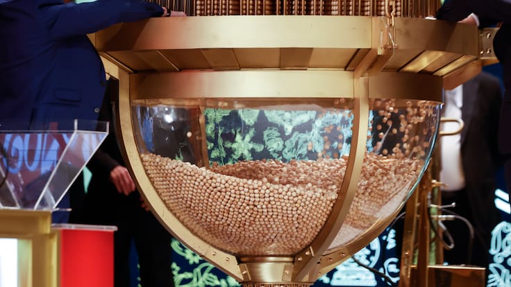 No vamos a contar mentiras: «En busca del décimo afortunado: supersticiones, bulos y mitos populares»