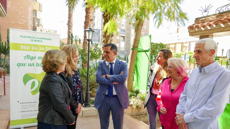 Entrevista a Antonio Rubio, director del Teléfono de la Esperanza en Murcia. La Ventana de la Región de Murcia
