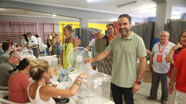 "Tenemos que dedicir lo mejor para España" Daniel Pérez, PSOE