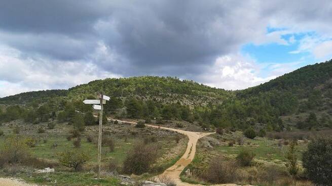 Ruta desde Palomera, por el río Huécar, hasta el paso de los carros