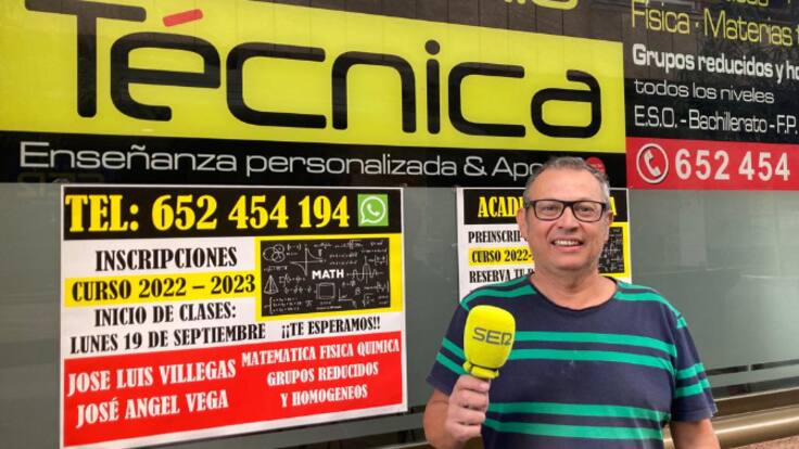 José Luis Villegas: de bodeguero por la mañana a... profesor por la tarde