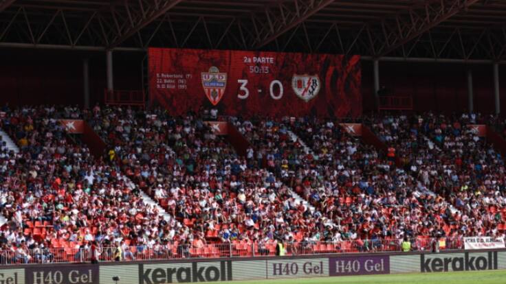 El UD Almería ganó al Rayo y crédito para su entrenador.