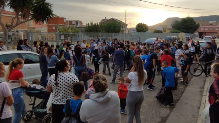 Entrevista a María Ángeles, portavoz Plataforma 'Ningún niño sin ATE'