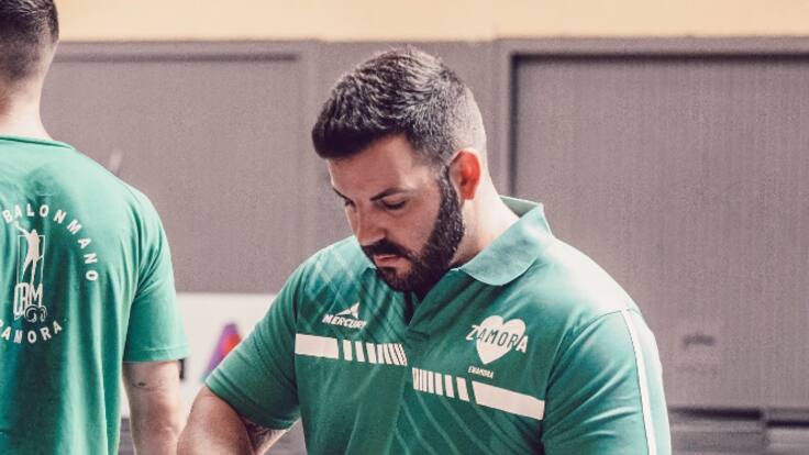 El entrenador de Zamora, Iván López, repasa en El Banquillo la previa del duelo ante el Tubos Aranda