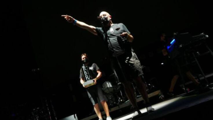 Javier Ajenjo: "Hacemos un festival de Champions con recursos de Segunda B"