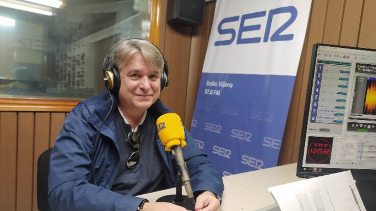 Paco Rosique, en Radio Villena SER