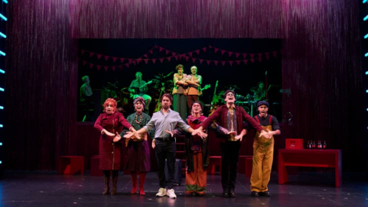 ENTREVISTA. Pares normals