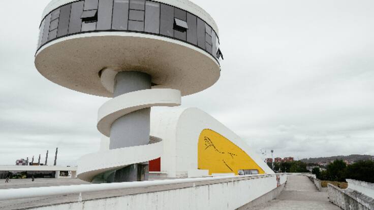 Carlos Cuadros, director del Centro Niemeyer, en la SER