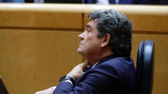 Escrivá prepara una reforma de las pensiones en la que se pagará mucho más para cobrar sólo un poco más