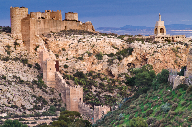 Charlamos con Jorge Lirola sobre el último libro sobre la Almería andalusí
