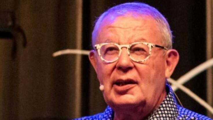 El enano infiltrado de Ruiz Vivo: 'Ave Habemus'