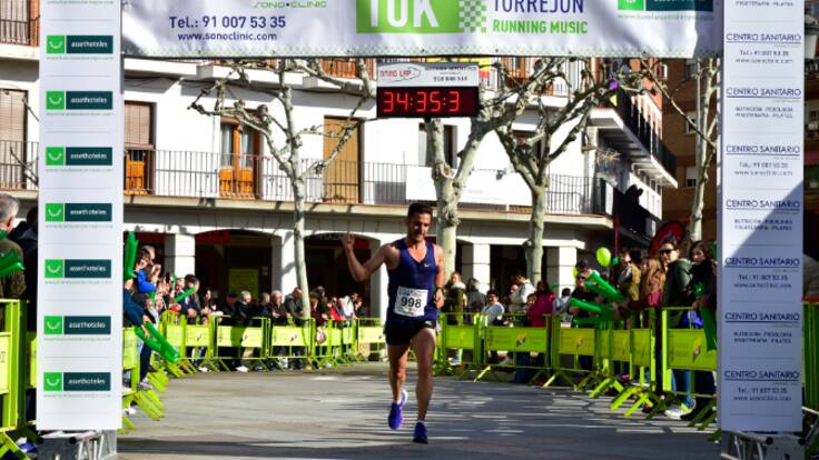 Presentación 10k Villa de Torrejón de Ardoz. Ignacio Vázquez y José Miguel Martín Criado