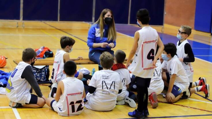 Mari Cruz Gómez, enfermera y entrenadora de baloncesto