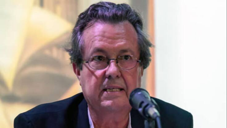 José Reyes Fernandez preseta "Cuentos urgentes para un tiempo lento"