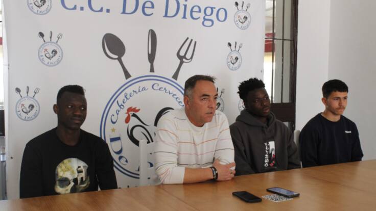 Presentados Jou, Cissé y Appiah como nuevos jugadores del Xerez CD