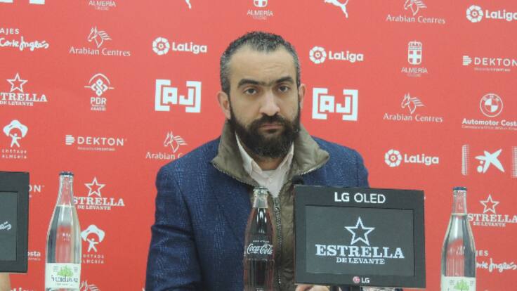 El Assy anuncia que la UD Almería busca otro central